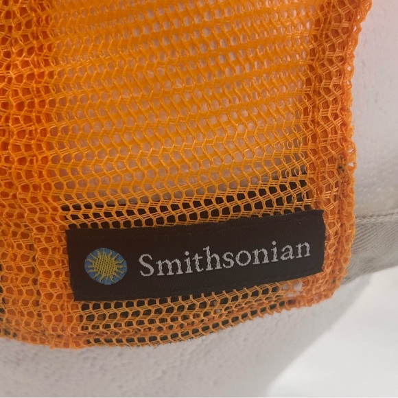 Save The Bees Smithsonian Women’s Trucker Baseball Cap Adjustable SnapBack OSFA - Picture 3 of 10